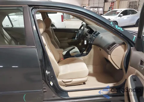 2005 Honda Accord 2.4 Lx из США, поврежденный, VIN 1HGCM56405A158317